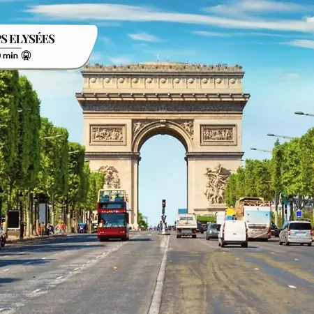 Sublime 2br 6p Balcony Eiffel Tower Апартаменты Париж